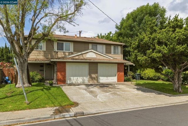 8672 8674 Beverly Ln, Dublin, CA 94568