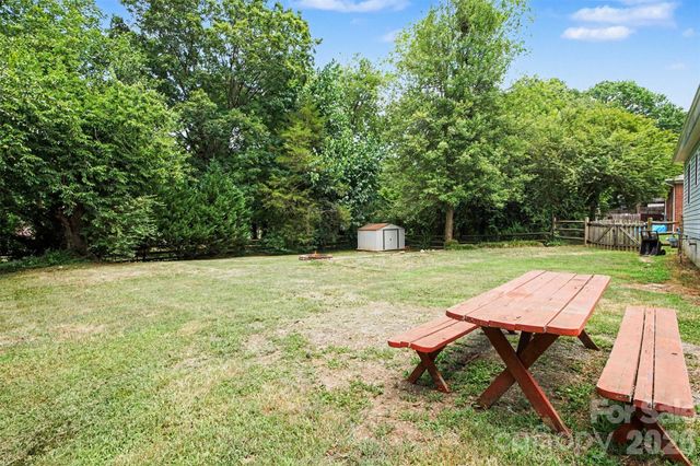 111 Cove Avenue, Mount Holly, NC 28120