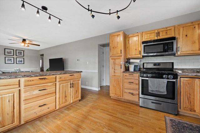 991 88th AVENUE, Kenosha, WI 53144