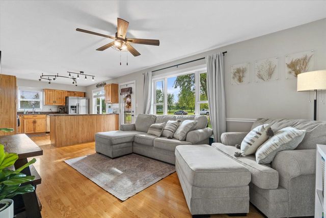 991 88th AVENUE, Kenosha, WI 53144