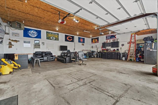 991 88th AVENUE, Kenosha, WI 53144