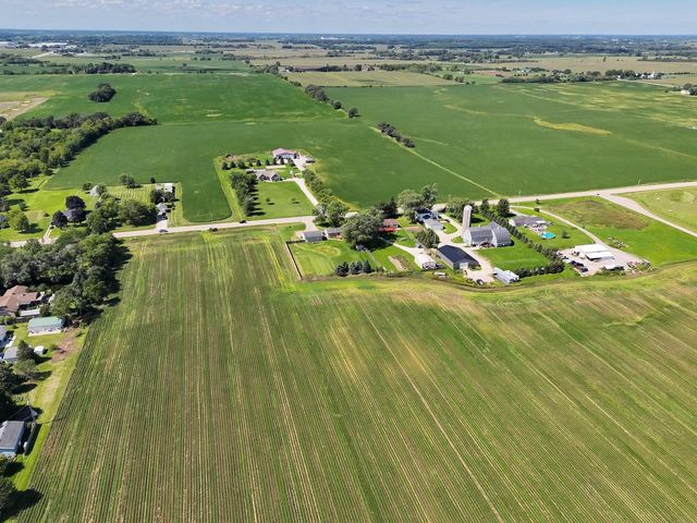 991 88th AVENUE, Kenosha, WI 53144
