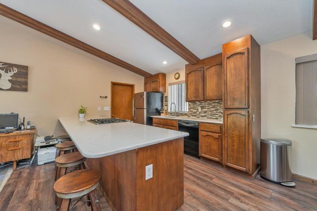5933 Pennyroyal Dr, Pollock Pines, CA 95726