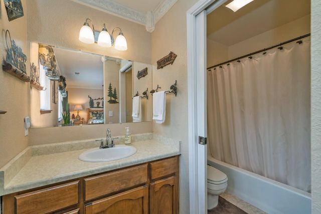 5933 Pennyroyal Dr, Pollock Pines, CA 95726