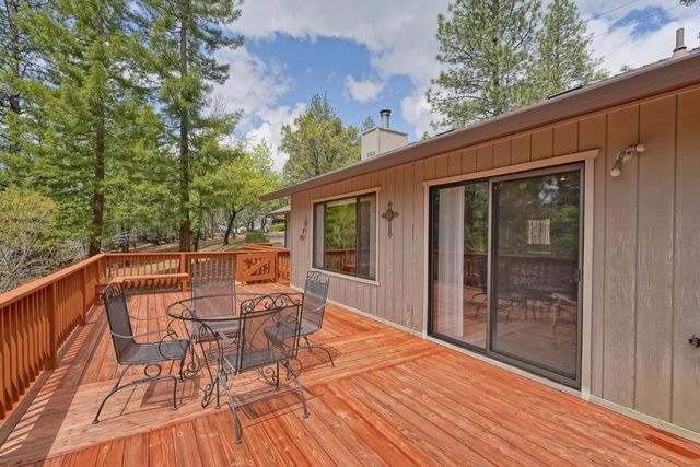 5933 Pennyroyal Dr, Pollock Pines, CA 95726