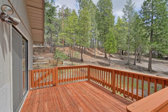 5933 Pennyroyal Dr, Pollock Pines, CA 95726