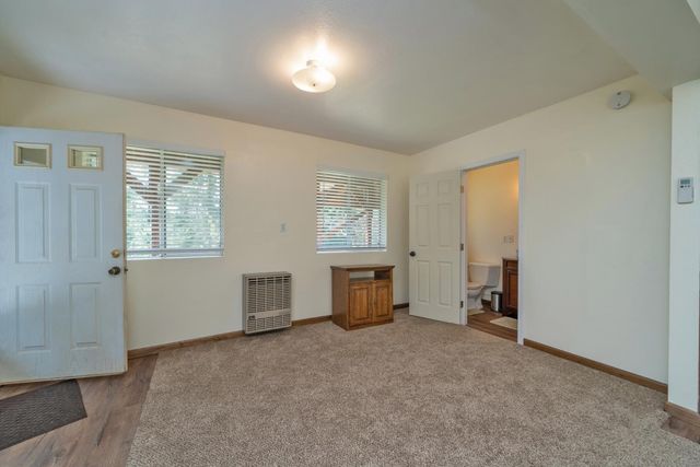 5933 Pennyroyal Dr, Pollock Pines, CA 95726