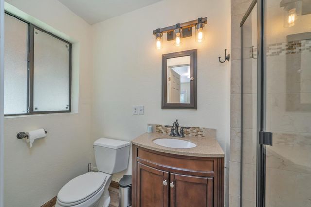 5933 Pennyroyal Dr, Pollock Pines, CA 95726