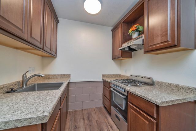 5933 Pennyroyal Dr, Pollock Pines, CA 95726