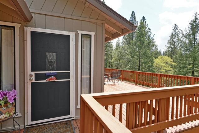 5933 Pennyroyal Dr, Pollock Pines, CA 95726