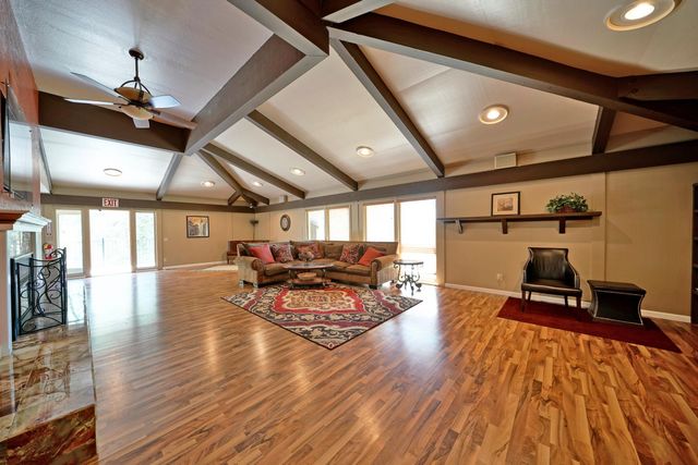5933 Pennyroyal Dr, Pollock Pines, CA 95726