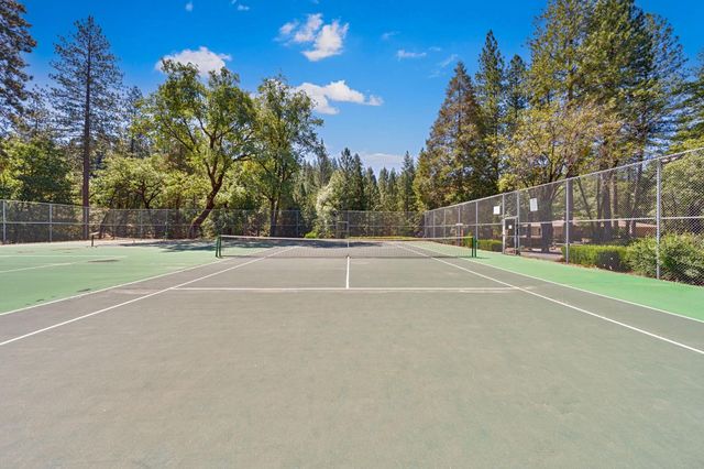 5933 Pennyroyal Dr, Pollock Pines, CA 95726