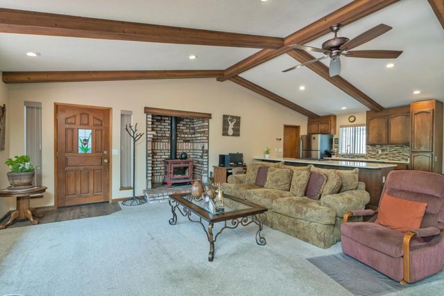 5933 Pennyroyal Dr, Pollock Pines, CA 95726
