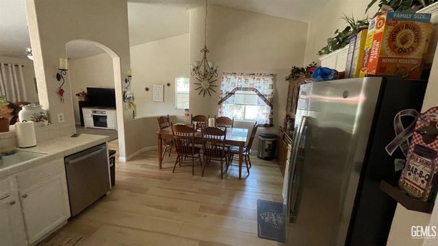 7803 Quest, Bakersfield, CA 93307