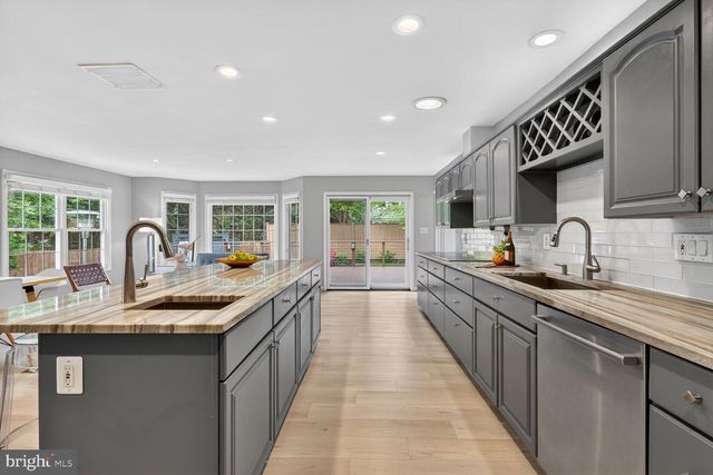 6409 OLD DOMINION DR, Mclean, VA 22101