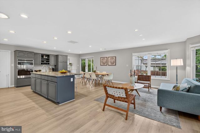 6409 OLD DOMINION DR, Mclean, VA 22101