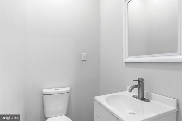 5754 CEDAR AVE, Philadelphia, PA 19143