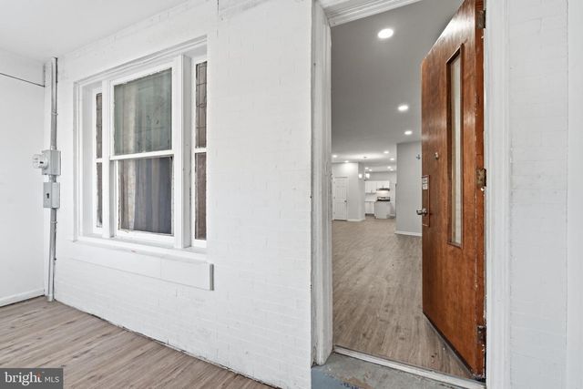 5754 CEDAR AVE, Philadelphia, PA 19143