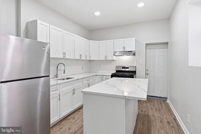 5754 CEDAR AVE, Philadelphia, PA 19143