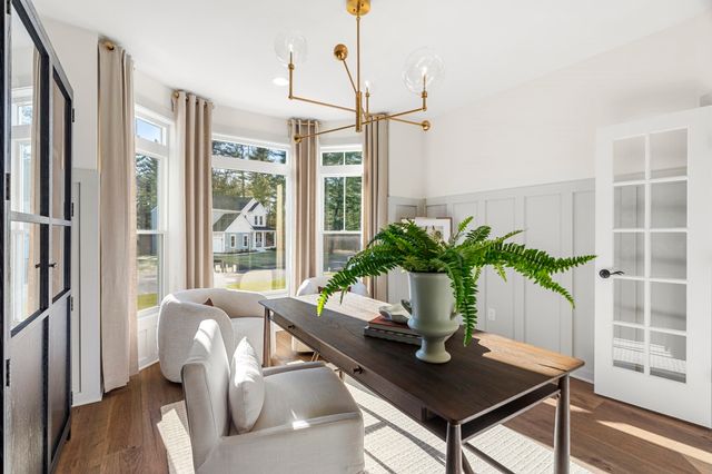 10 Germain Way 18, Norton, MA 02766