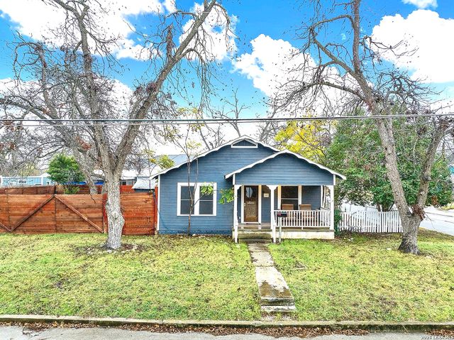 197 N Sycamore, New Braunfels, TX 78130