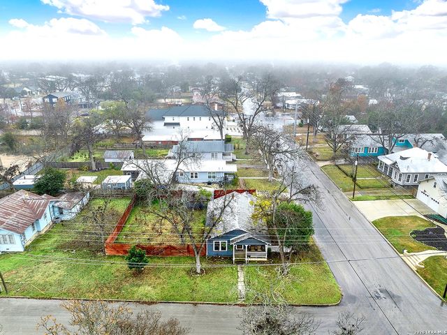 197 N Sycamore, New Braunfels, TX 78130