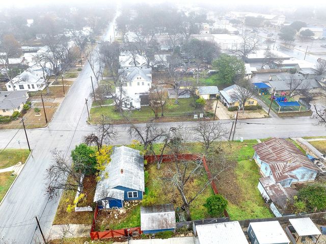 197 N Sycamore, New Braunfels, TX 78130