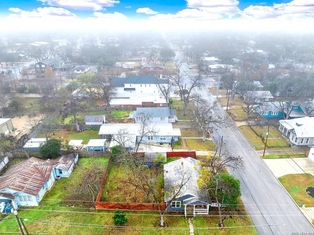 197 N Sycamore, New Braunfels, TX 78130