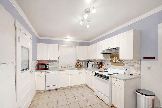 197 N Sycamore, New Braunfels, TX 78130