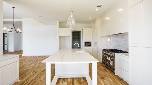 6250 Mcchesney Drive, Midlothian, TX 76065