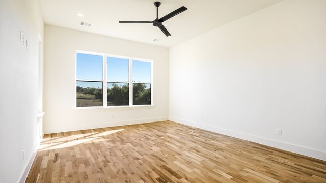 6250 Mcchesney Drive, Midlothian, TX 76065