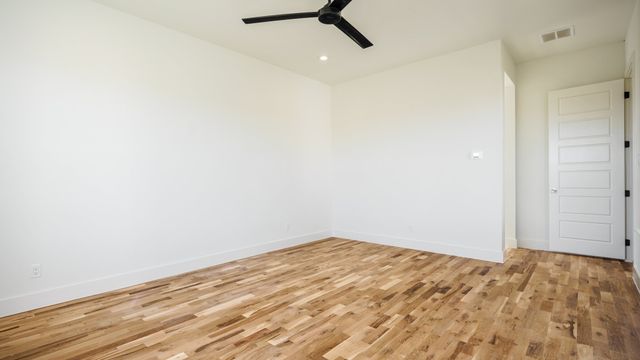 6250 Mcchesney Drive, Midlothian, TX 76065