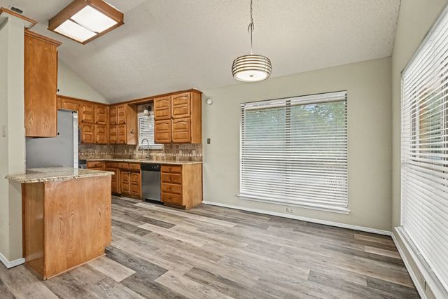 110 Mill Creek Lane, Weatherford, TX 76087
