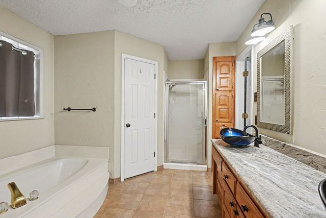 110 Mill Creek Lane, Weatherford, TX 76087
