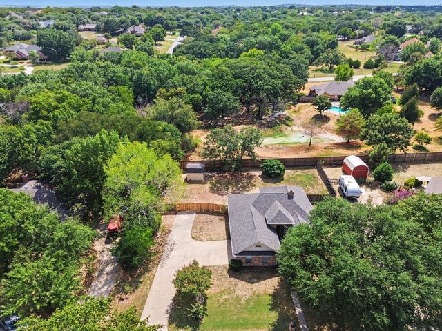110 Mill Creek Lane, Weatherford, TX 76087