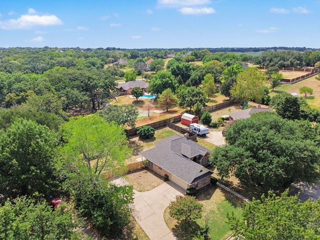 110 Mill Creek Lane, Weatherford, TX 76087