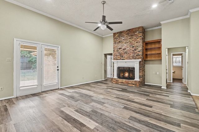 110 Mill Creek Lane, Weatherford, TX 76087