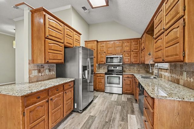 110 Mill Creek Lane, Weatherford, TX 76087