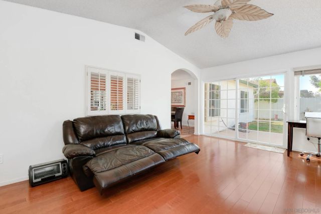 1568 Larkhaven Dr, Chula Vista, CA 91911