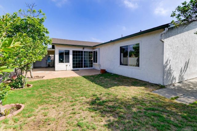 1568 Larkhaven Dr, Chula Vista, CA 91911