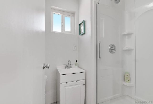 1568 Larkhaven Dr, Chula Vista, CA 91911