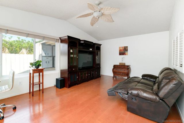 1568 Larkhaven Dr, Chula Vista, CA 91911