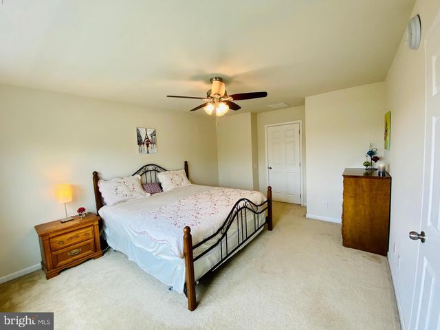 114 ADMIRAL LN, Warrington, PA 18976