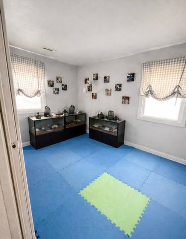 270 Woodlawn Avenue, Chesterton, IN 46304