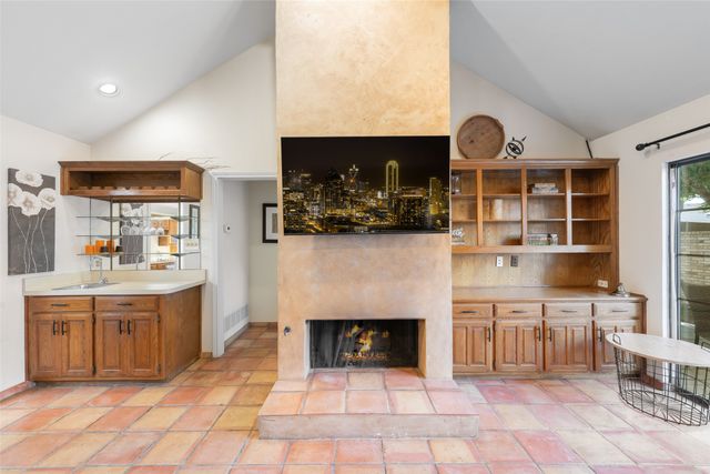2739 Sedgeway Lane, Carrollton, TX 75006