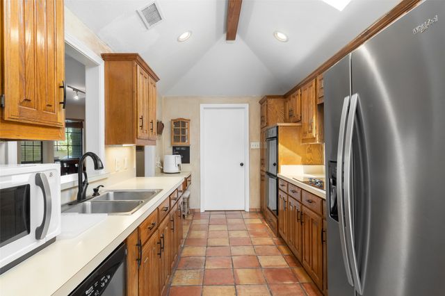 2739 Sedgeway Lane, Carrollton, TX 75006
