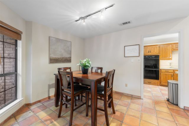 2739 Sedgeway Lane, Carrollton, TX 75006