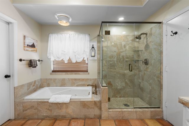 2739 Sedgeway Lane, Carrollton, TX 75006