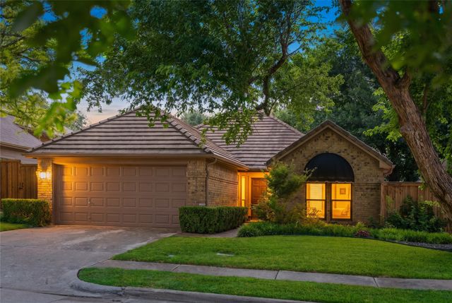 2739 Sedgeway Lane, Carrollton, TX 75006