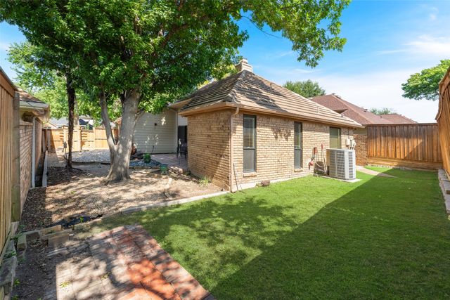 2739 Sedgeway Lane, Carrollton, TX 75006